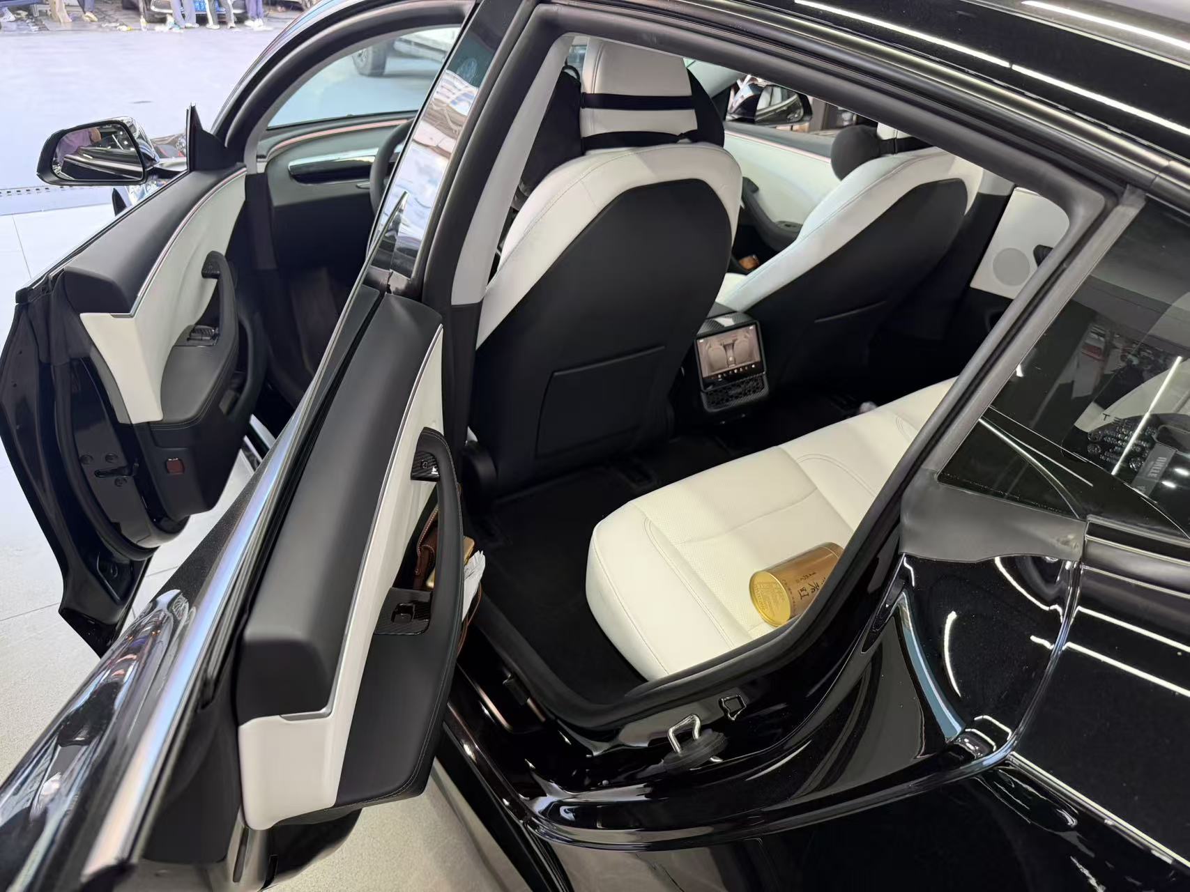 Tesla Model 3 2023 #4 Tesla Model 3 2023 car image #4
