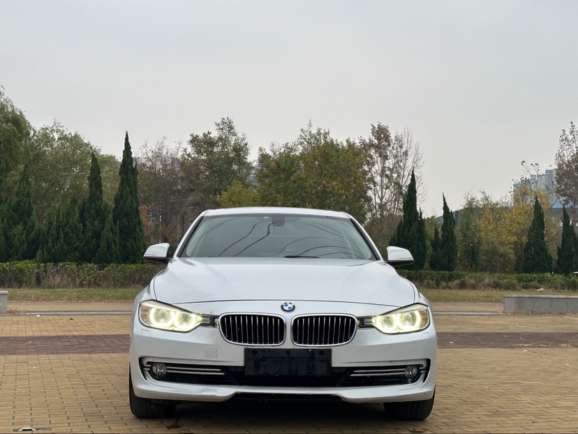 BMW 3 Series 2014 imagem de carro #2