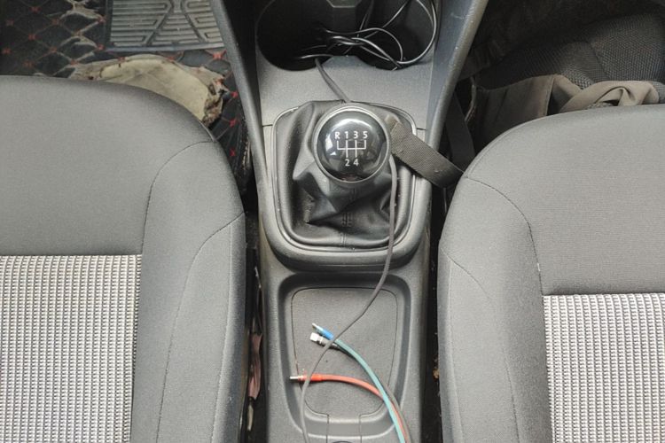 Volkswagen Polo 2017 car image #14