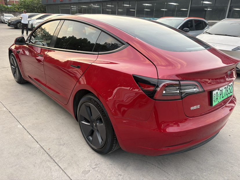 Tesla Model 3 2023 car image #7