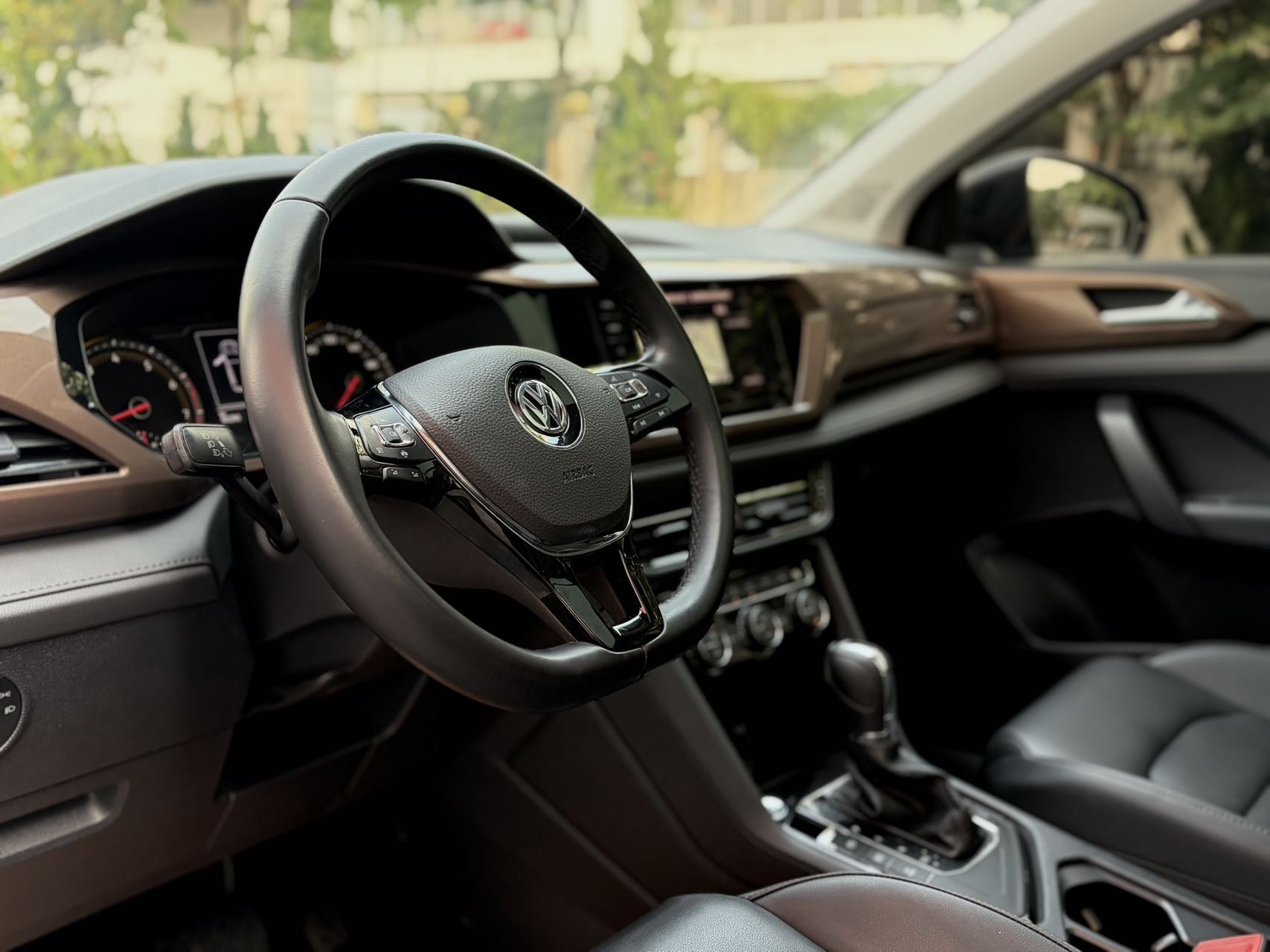 Volkswagen Tharu 2020 car image #9