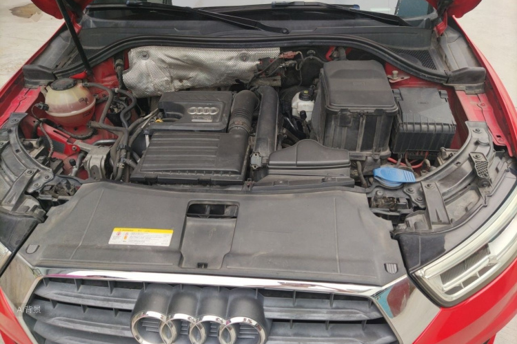 Audi Q3 2018 car image #22