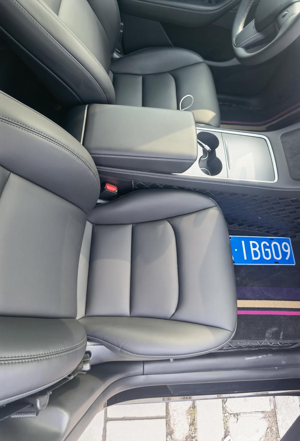 Tesla Model Y 2023 #14 Tesla Model Y 2023 car image #14