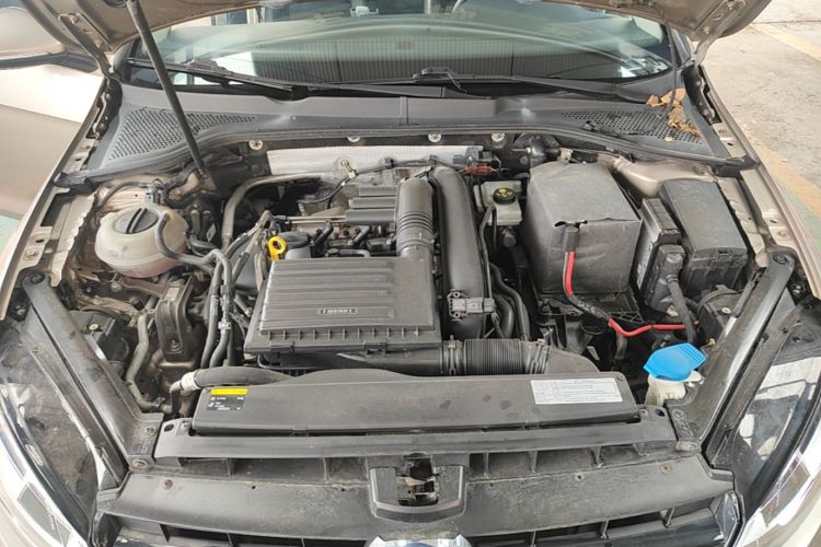 Volkswagen Golf 2014 car image #20