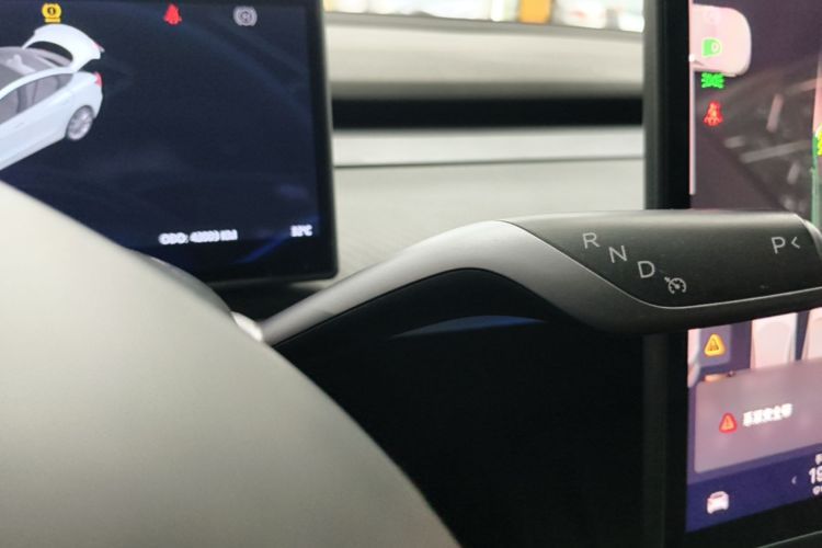 Tesla Model 3 2023 #14 Tesla Model 3 2023 car image #14