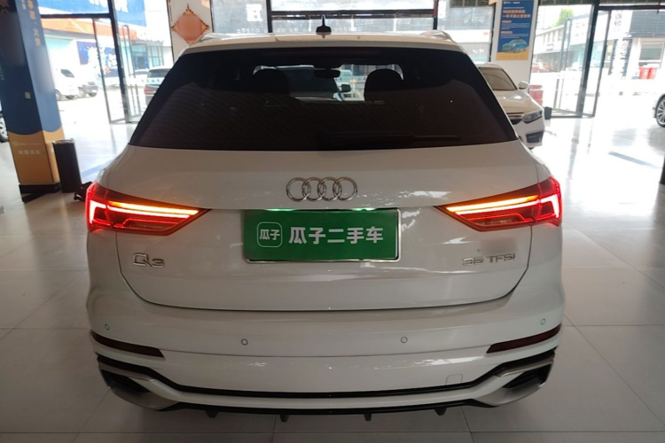 Audi Q3 2025 #6 Audi Q3 2025 car image #6