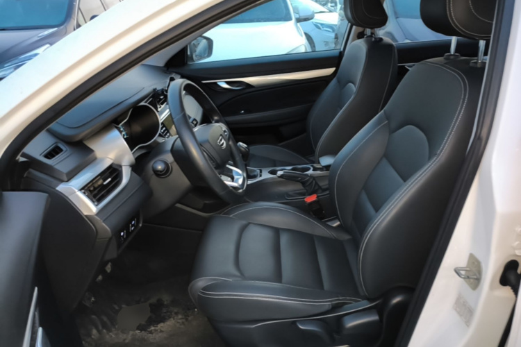 GEELY Emgrand 2020 #15 GEELY Emgrand 2020 car image #15