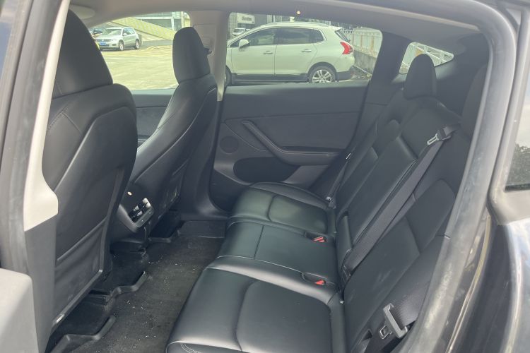Tesla Model Y 2024 #17 Tesla Model Y 2024 car image #17