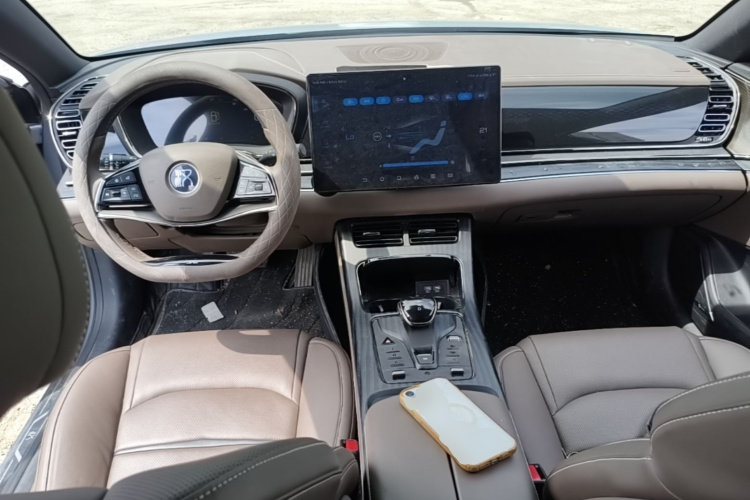 BYD Han 2021 car image #10