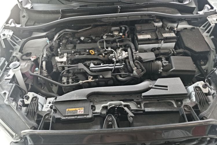 Toyota Corolla Cross 2025 immagine di auto #20