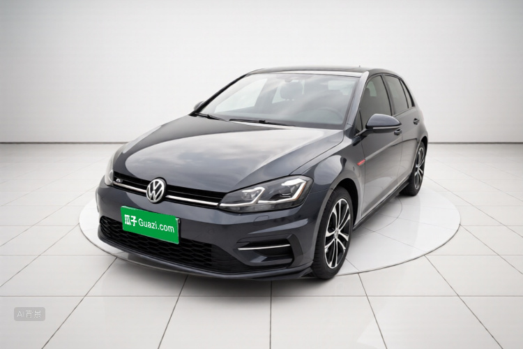 Volkswagen Golf 2019 car image #2