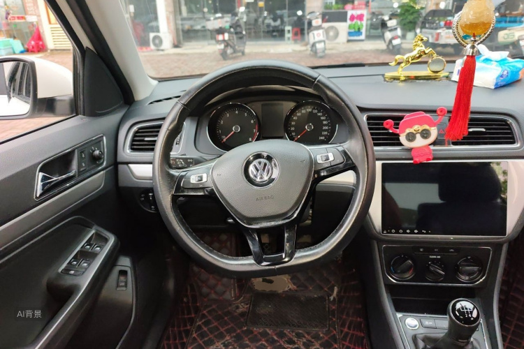 Volkswagen Lavida 2017 car image #12