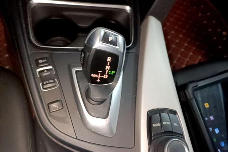 BMW 3 Series 2015 #14 BMW 3 Series 2015 car image #14