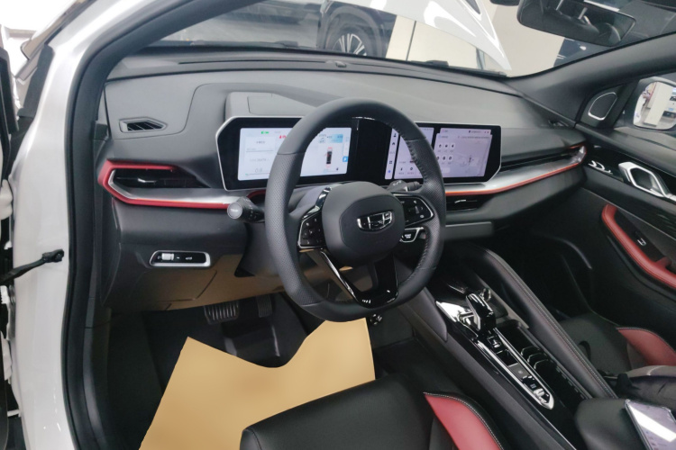 GEELY Coolray 2023 immagine di auto #10