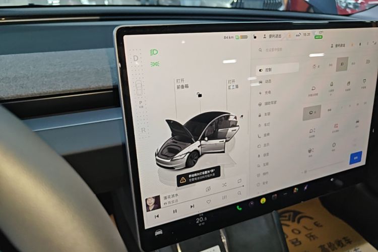 Tesla Model 3 2024 immagine di auto #14
