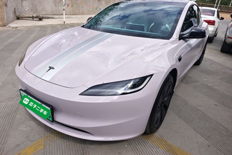 Tesla Model 3 2025 immagine di auto #2