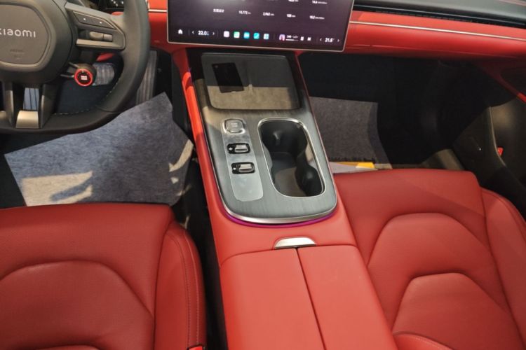 MI SU7 2025 immagine di auto #18