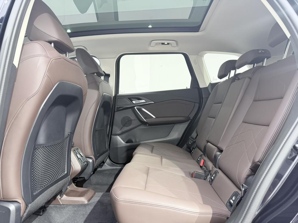 BMW X1 2023 car image #16
