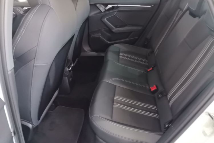 Audi A3 2024 صورة سيارة #17