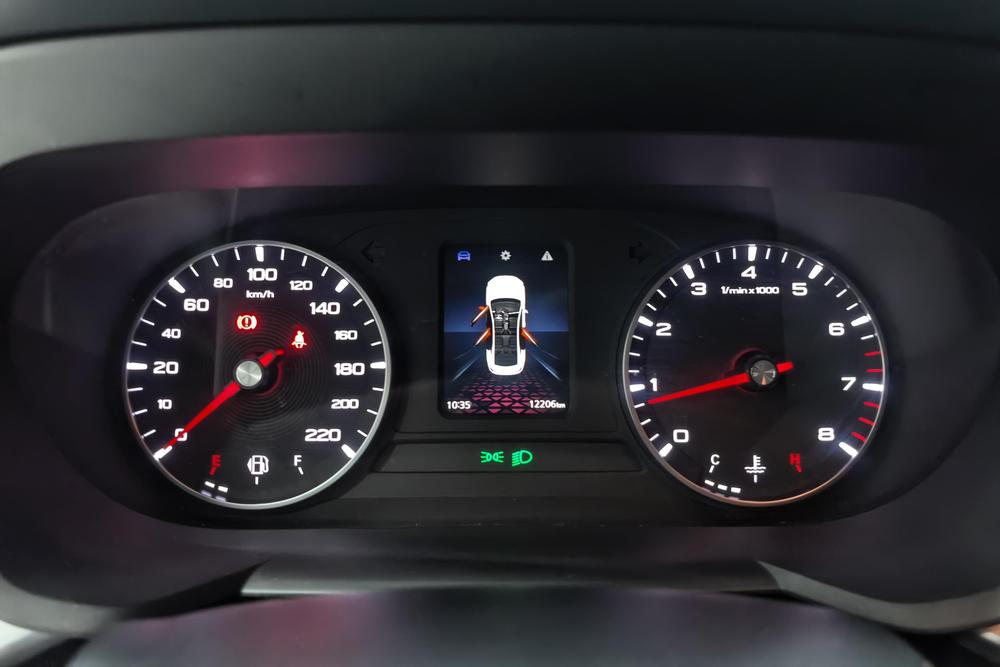2025 car image #14
