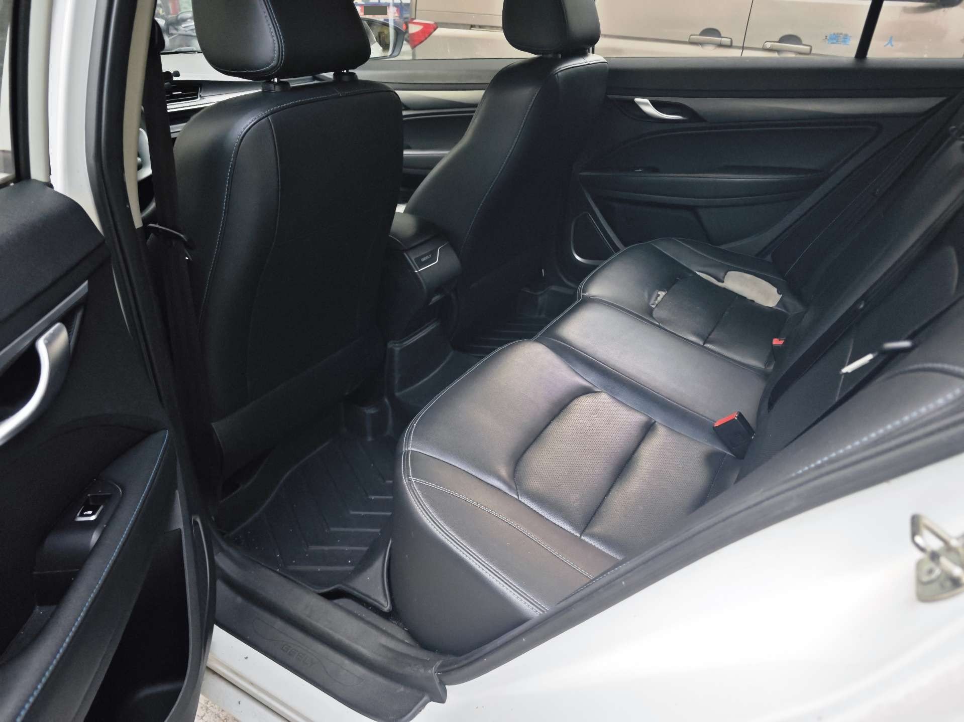 GEELY Emgrand New Energy 2020 صورة سيارة #7