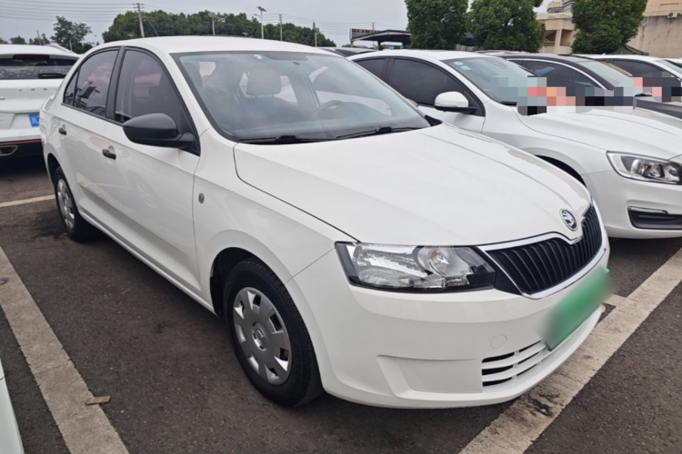 Skoda Rapid 2016 #4 Skoda Rapid 2016 image de voiture #4
