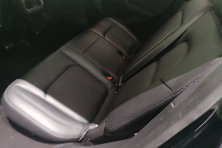 Tesla Model Y 2022 #17 Tesla Model Y 2022 car image #17