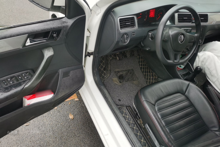 Volkswagen Santana 2016 car image #18