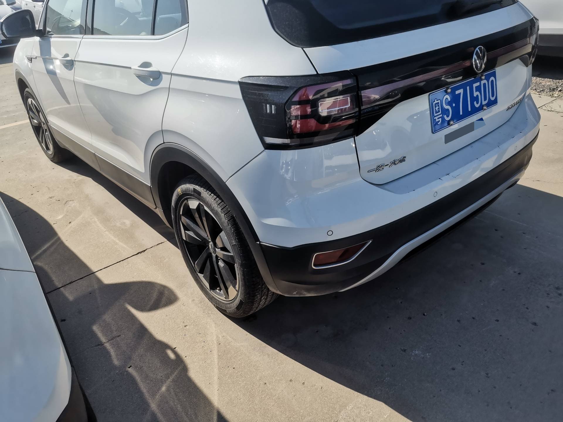 2023 immagine di auto #3
