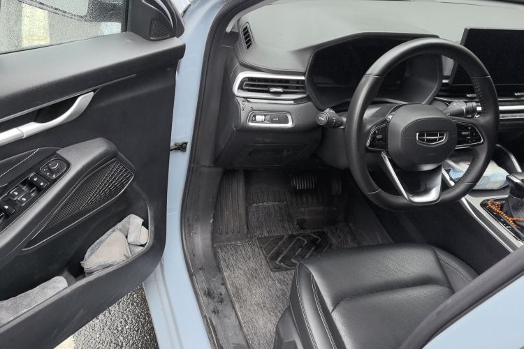 GEELY Emgrand 2023 car image #13