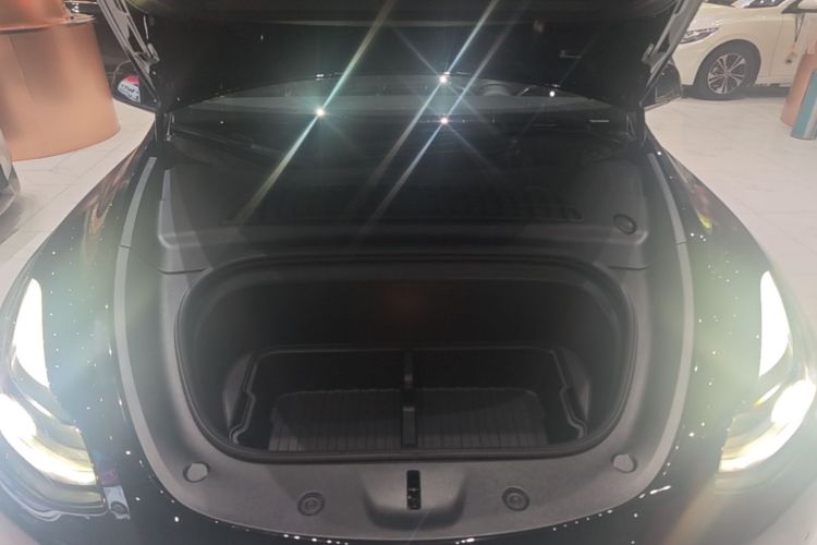 Tesla Model Y 2022 #20 Tesla Model Y 2022 car image #20