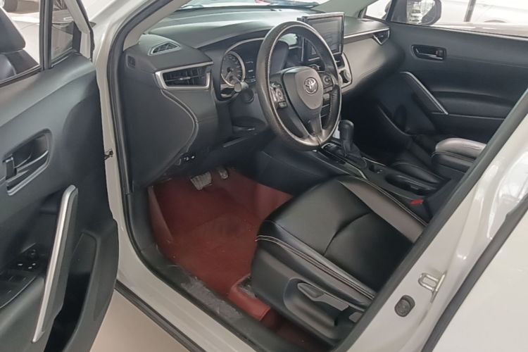 Toyota Corolla Cross 2022 immagine di auto #16