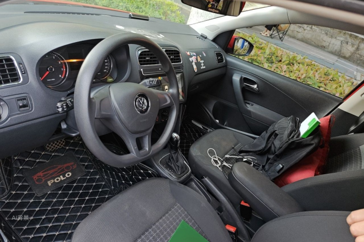 Volkswagen Polo 2015 #17 Volkswagen Polo 2015 car image #17
