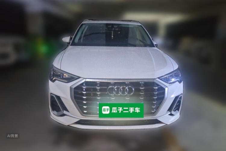 Audi Q3 2020 car image #3