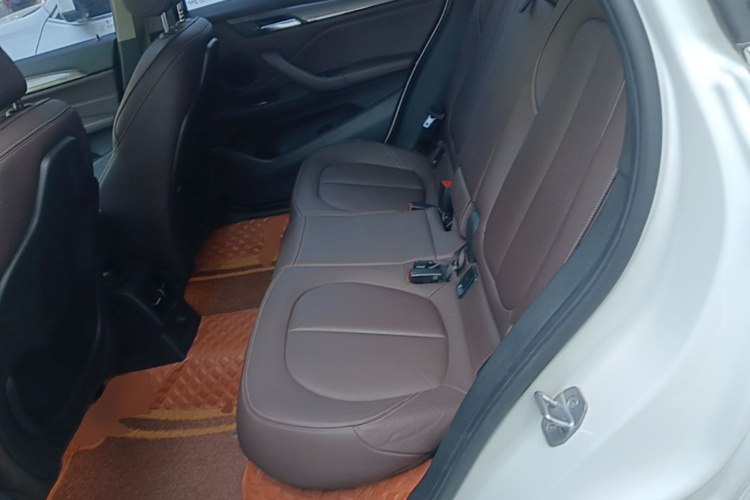 BMW X1 2018 #17 BMW X1 2018 car image #17