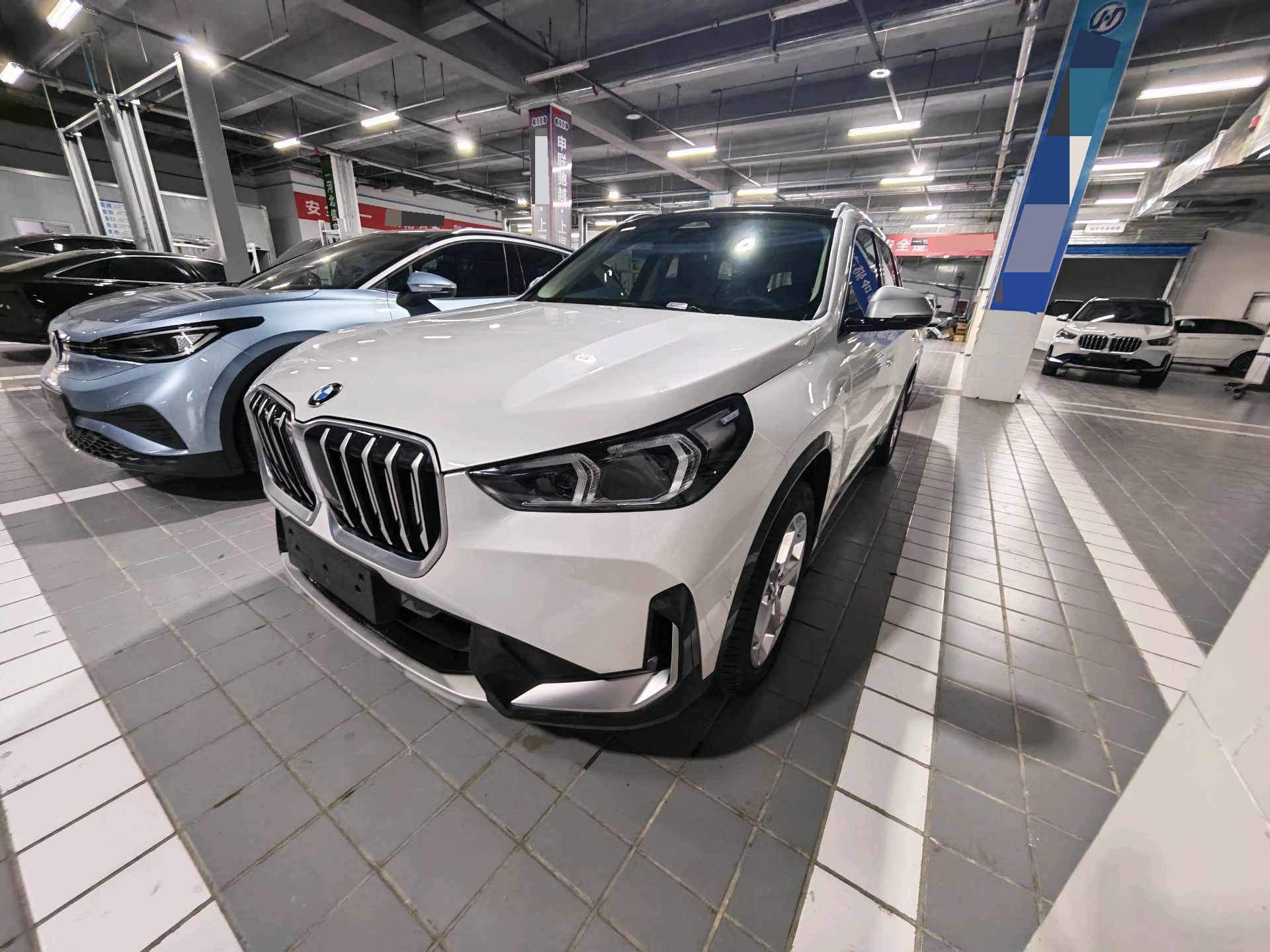 BMW X1 2024 BMW X1 2024 car image