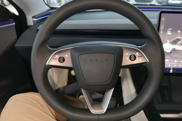 Tesla Model 3 2024 #11 Tesla Model 3 2024 car image #11