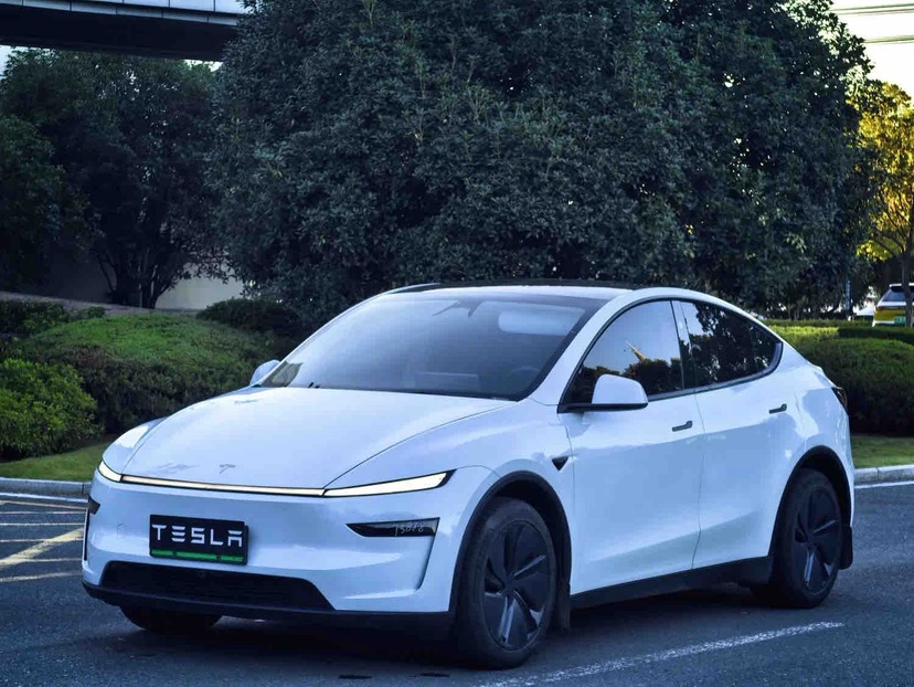 Tesla Model Y 2025 Tesla Model Y 2025 car image