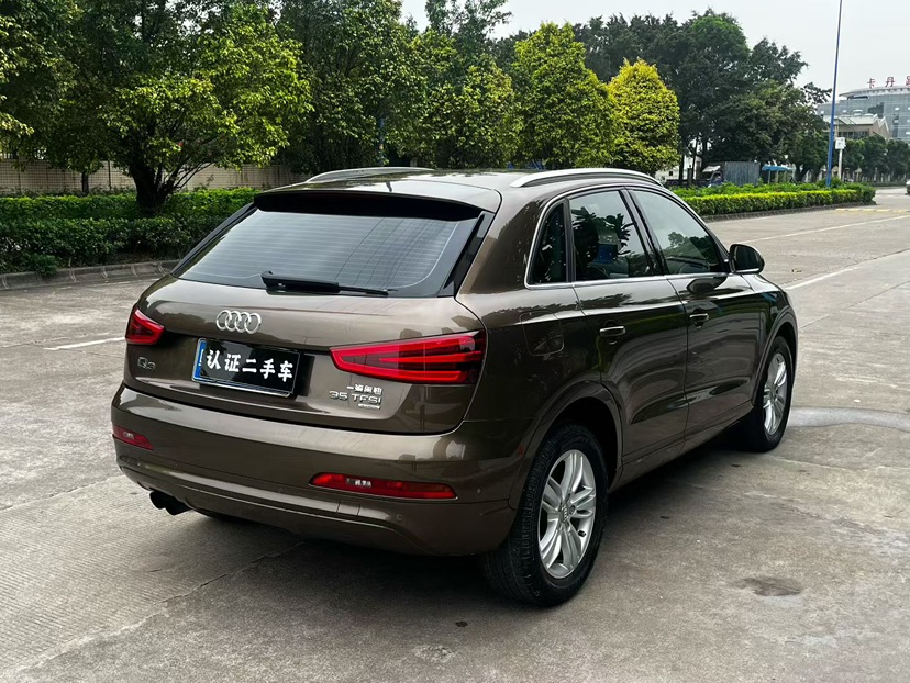 Audi Q3 2014 car image #9