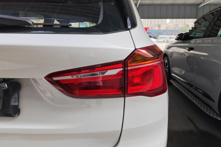 BMW X1 2017 #8 BMW X1 2017 car image #8