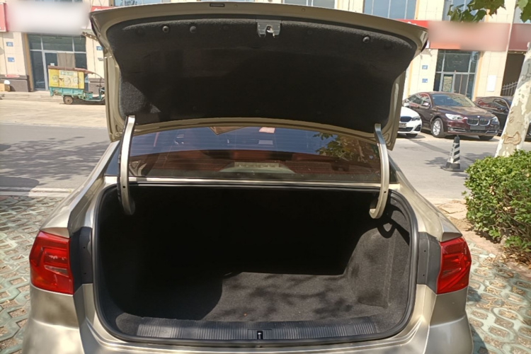 Volkswagen Bora 2016 immagine di auto #21