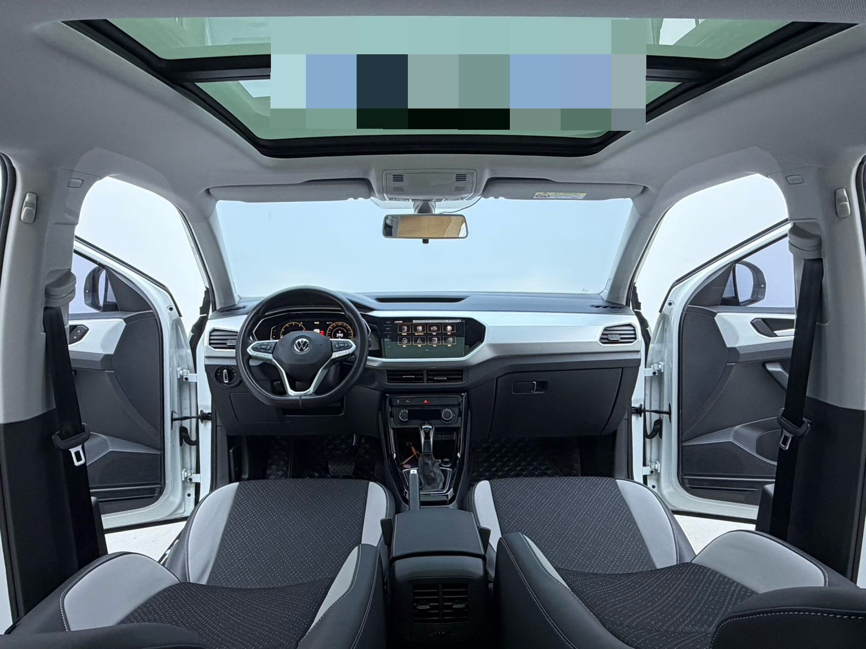 Volkswagen Tacqua 2022 car image #14