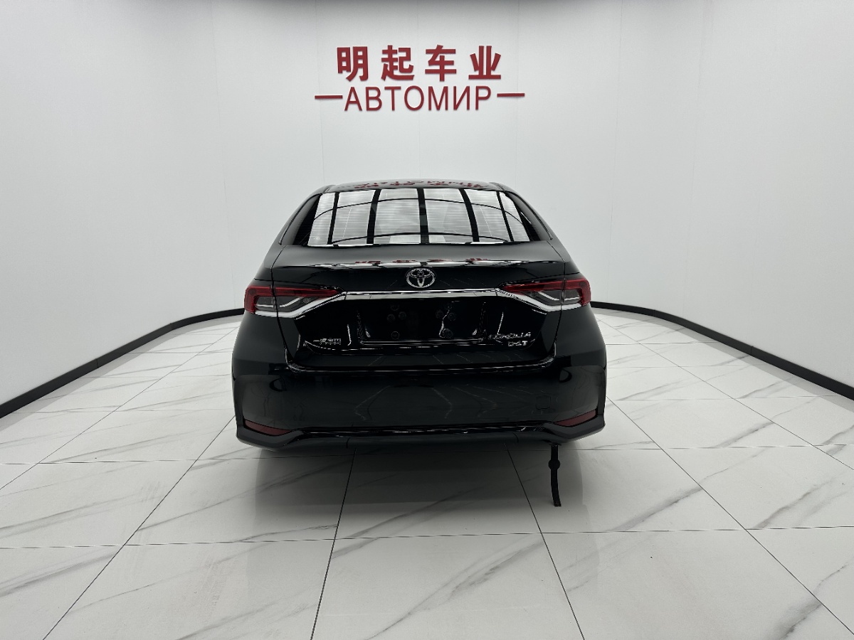 2023 #10 2023 immagine di auto #10