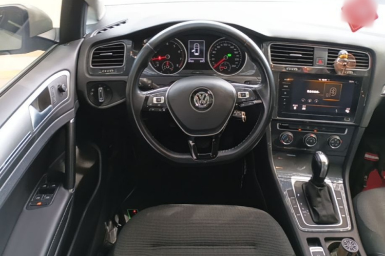Volkswagen Golf 2020 immagine di auto #11