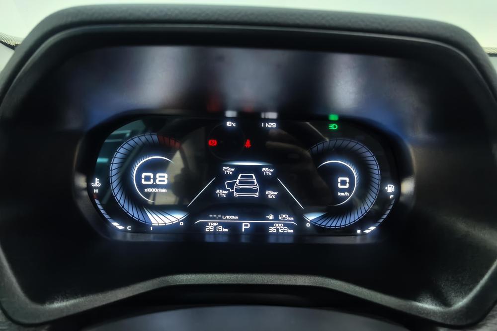 GEELY Emgrand 2021 #13 GEELY Emgrand 2021 car image #13