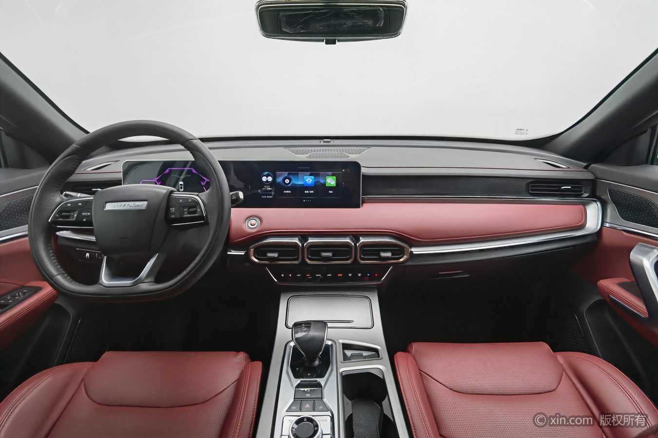 Jetour X70 PLUS 2022 car image #12