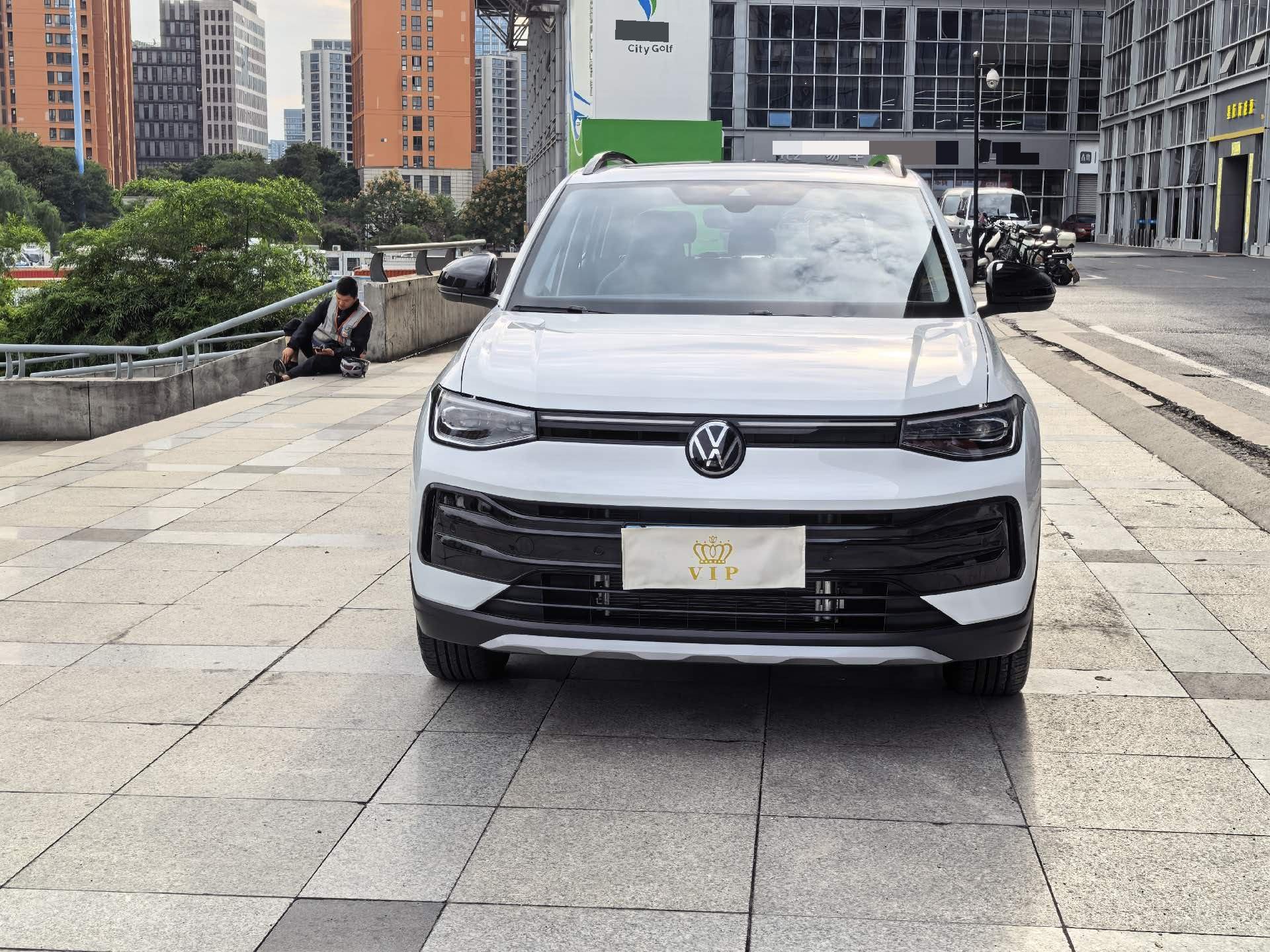 Volkswagen Tharu 2025 #2 Volkswagen Tharu 2025 car image #2