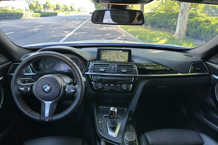 BMW 3 Series GT 2021 car image #16