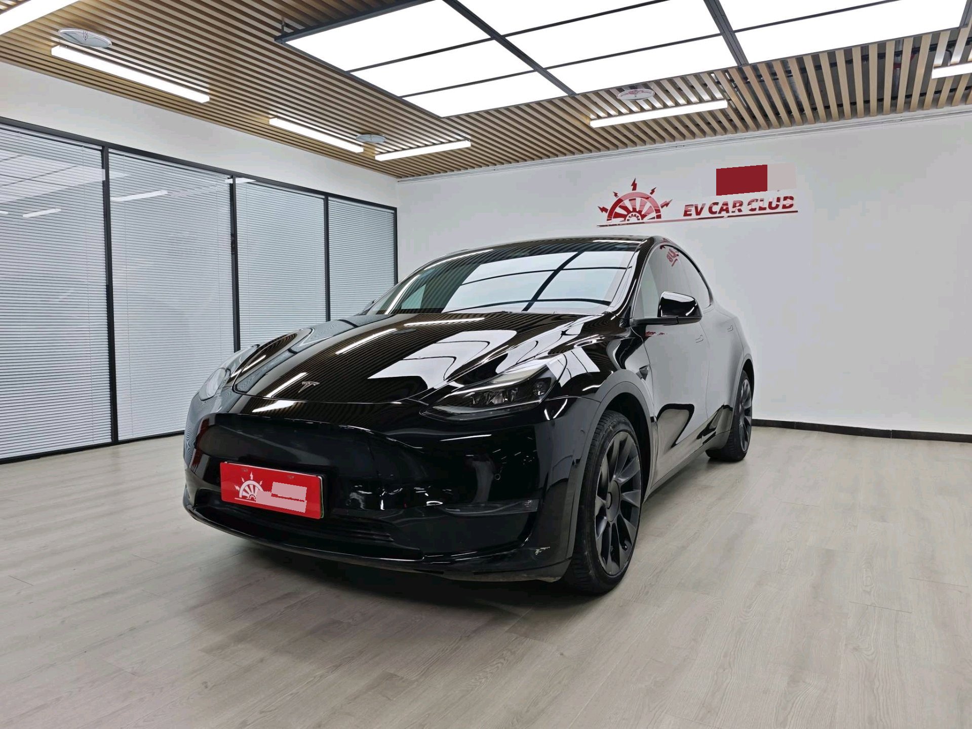 Tesla Model Y 2022 Tesla Model Y 2022 car image
