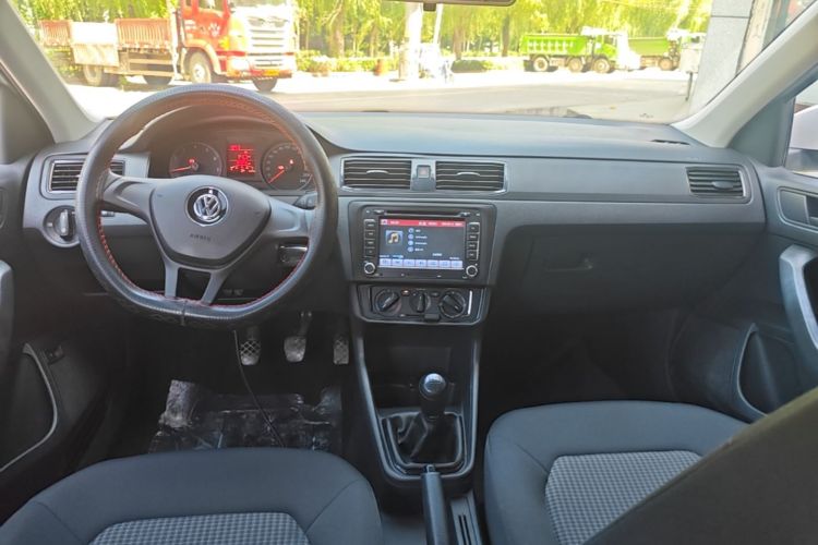 Volkswagen Santana 2018 #10 Volkswagen Santana 2018 car image #10